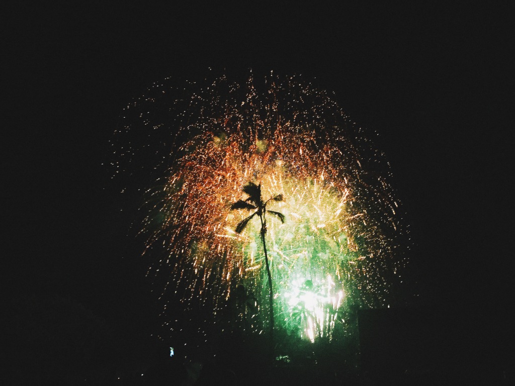 Kauai New Years Eve Party Poipu Beach Fireworks
