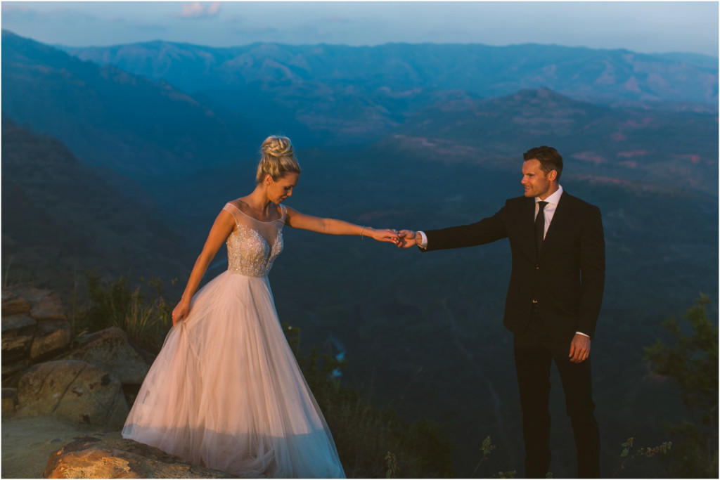 kauai elopement wedding photographer kokee canyon