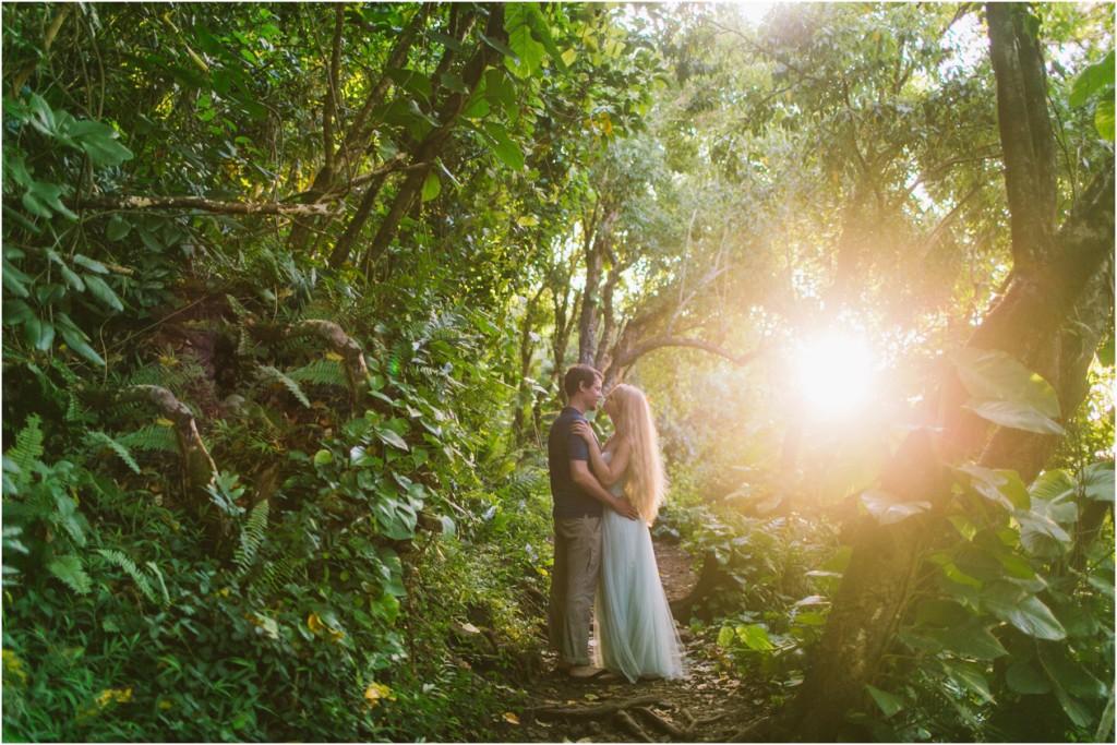 kauai adventure elopement napali coast wedding couple on hanakapai trail