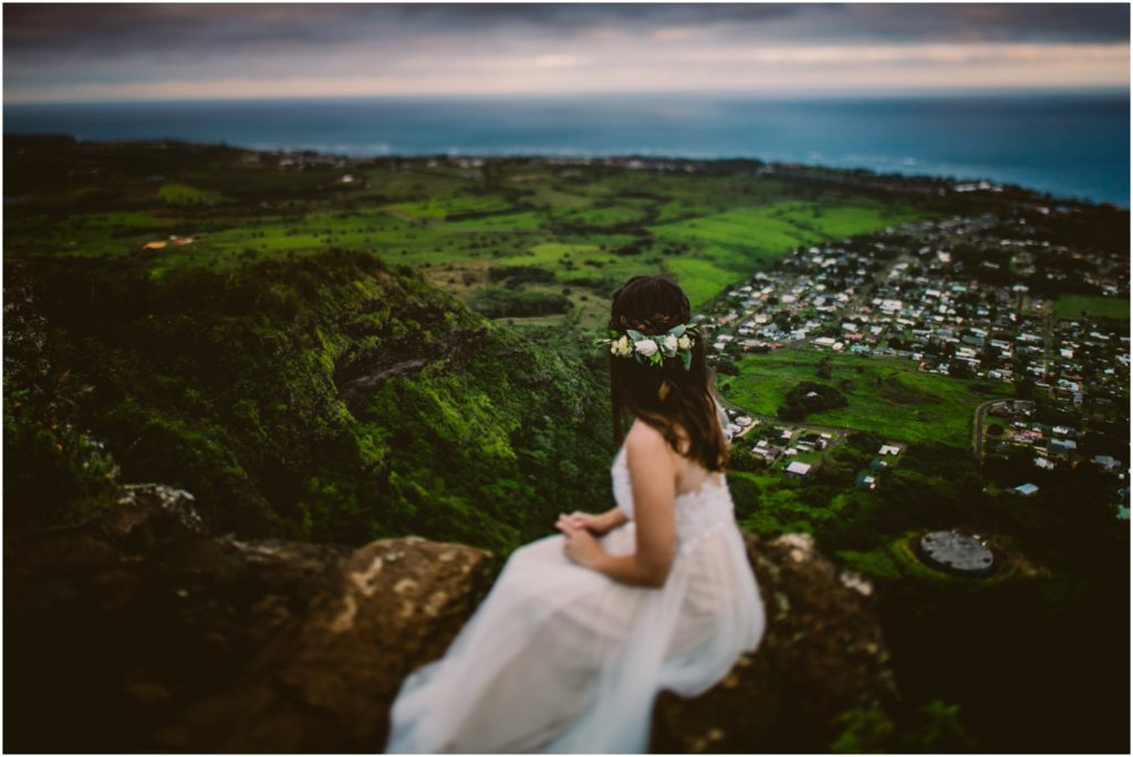kauai wedding sleeping giant trail adventure elopement