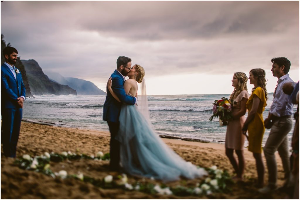 bride and groom at ke'e beach kauai wedding elopement hawaii
